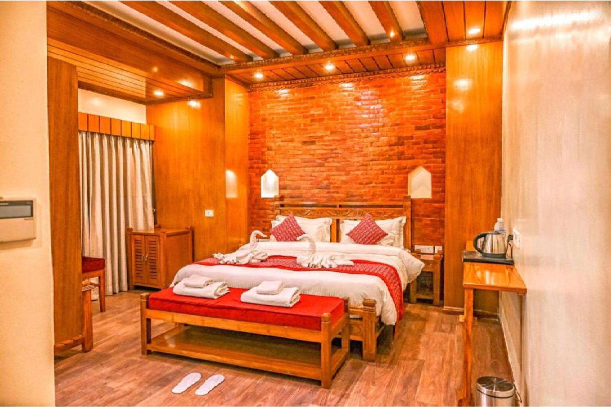 Surya Heritage Hotel Kathmandu Exterior foto
