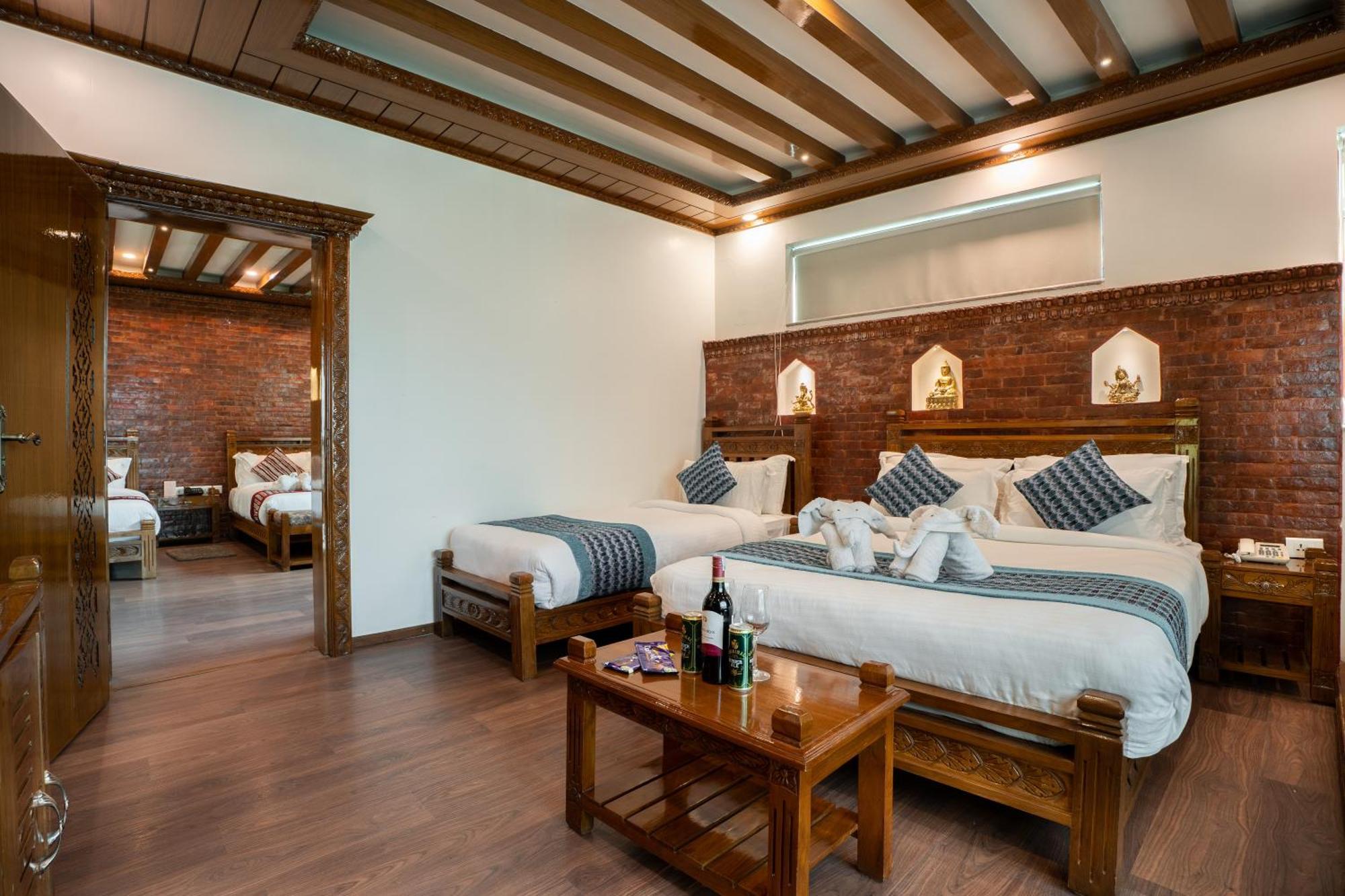 Surya Heritage Hotel Kathmandu Exterior foto